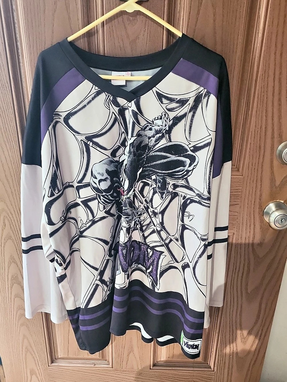 Marvel Venom Lethal Protector Hockey Jersey Purple & Black 3XL